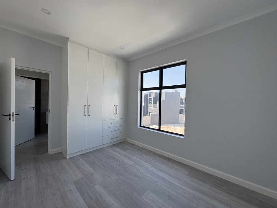 4 Bedroom Property for Sale in Sandown Western Cape
